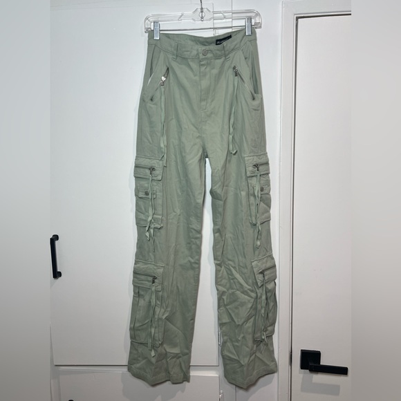 Blank NYC Zen Time Linen Cargo Pocket
Pant - Picture 7 of 7